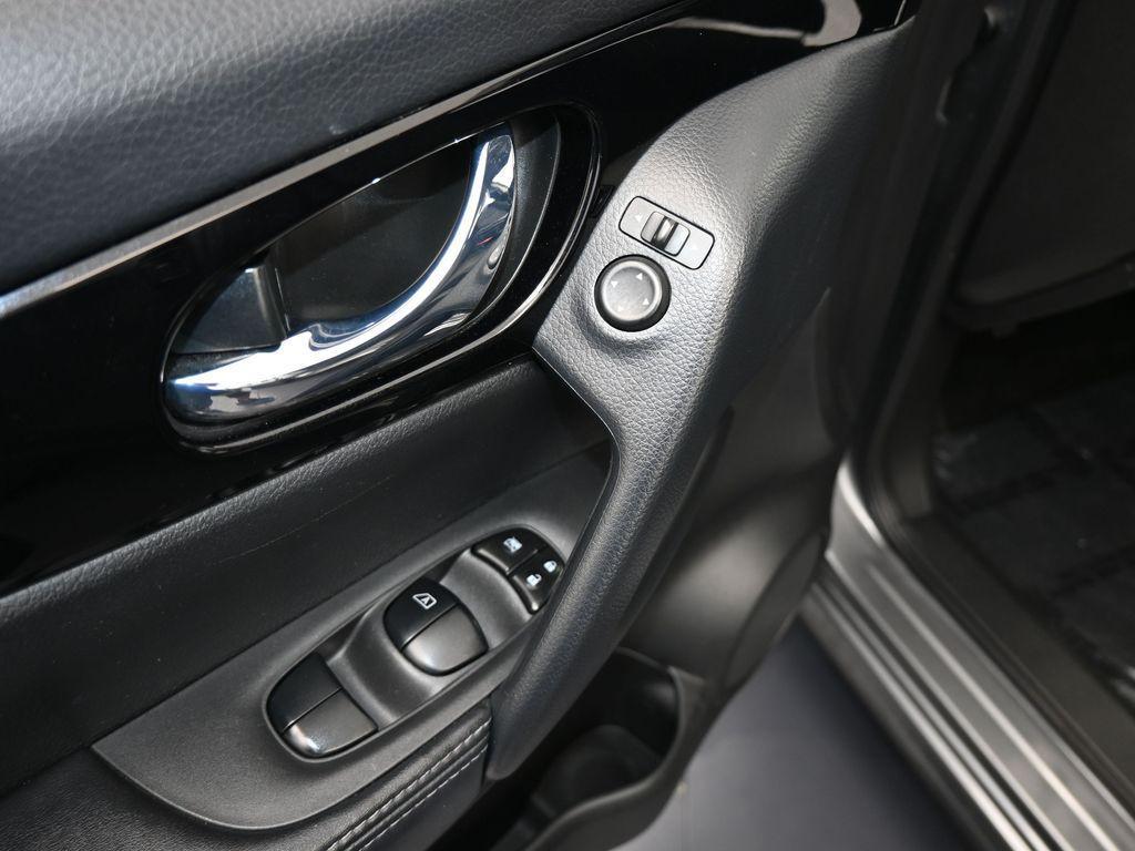 used 2021 Nissan Rogue Sport car, priced at $17,991