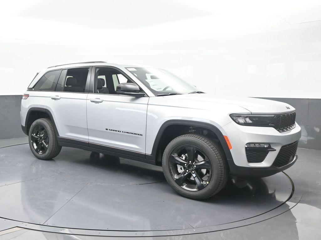 new 2025 Jeep Grand Cherokee car