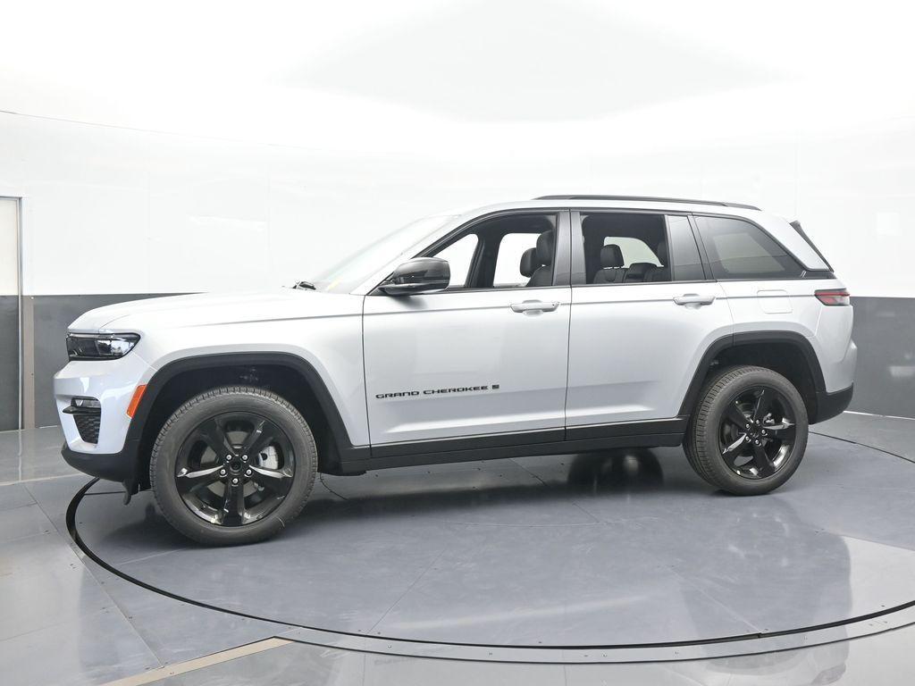 new 2025 Jeep Grand Cherokee car