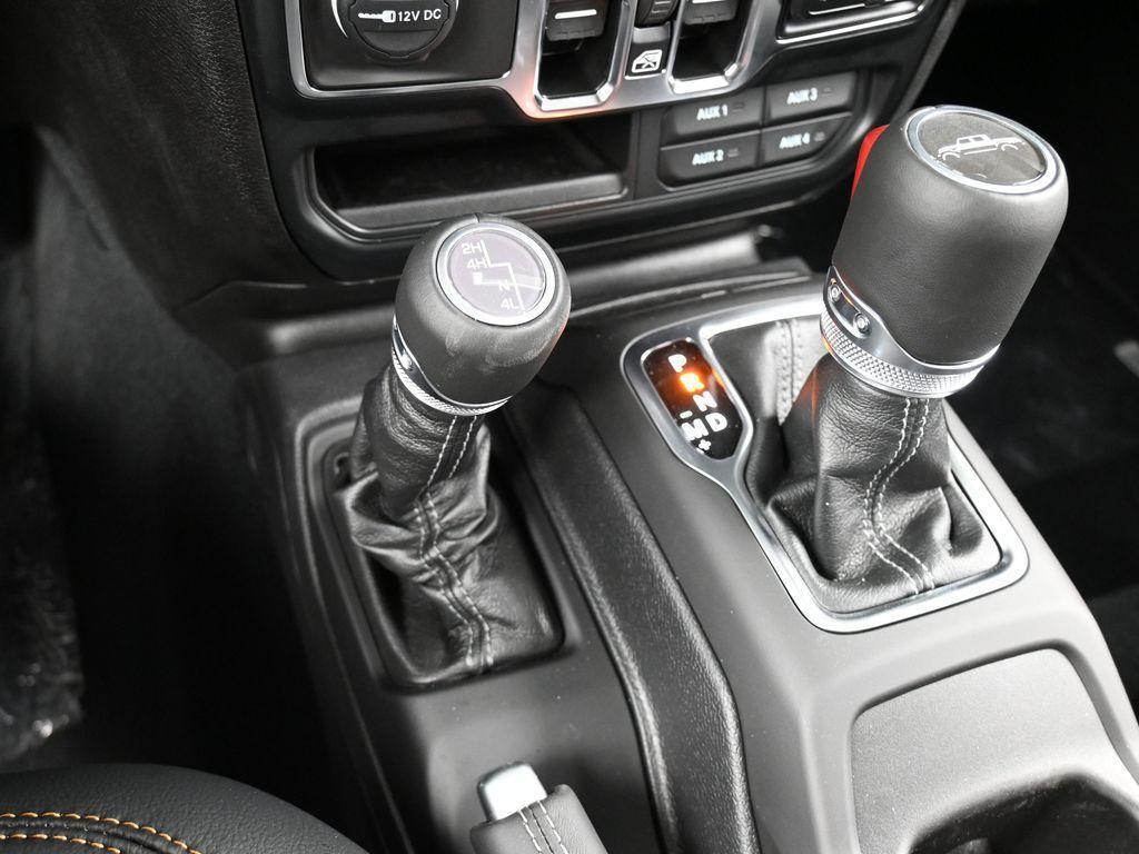 new 2024 Jeep Gladiator car, priced at $44,058