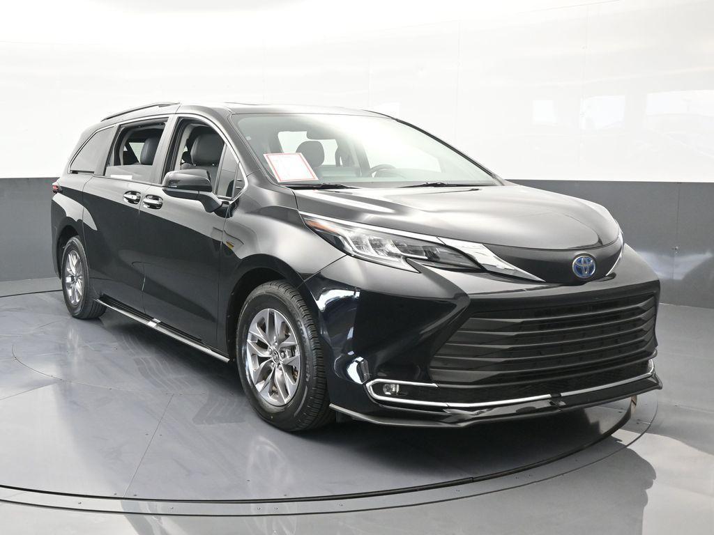 used 2023 Toyota Sienna car, priced at $38,995