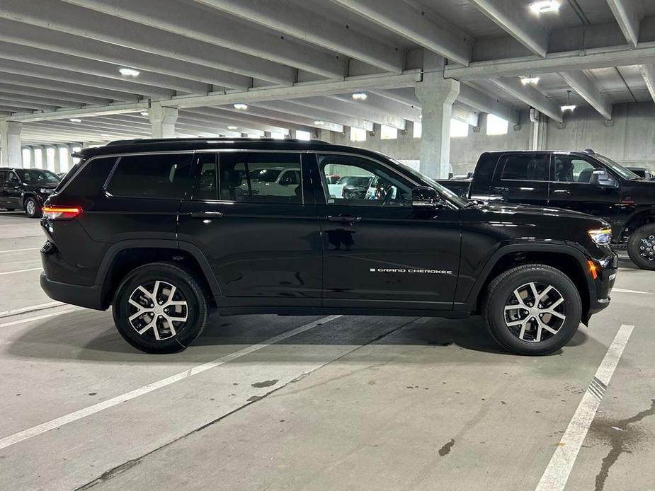 new 2024 Jeep Grand Cherokee L car, priced at $40,735