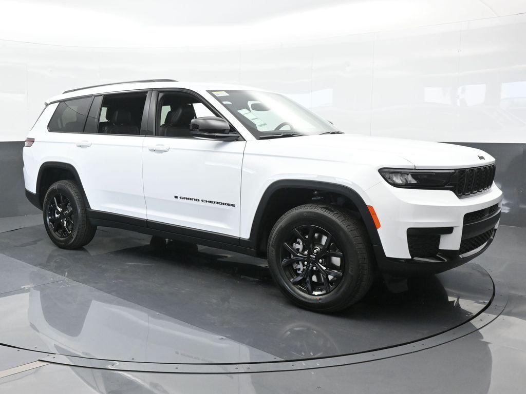 used 2024 Jeep Grand Cherokee L car, priced at $38,995