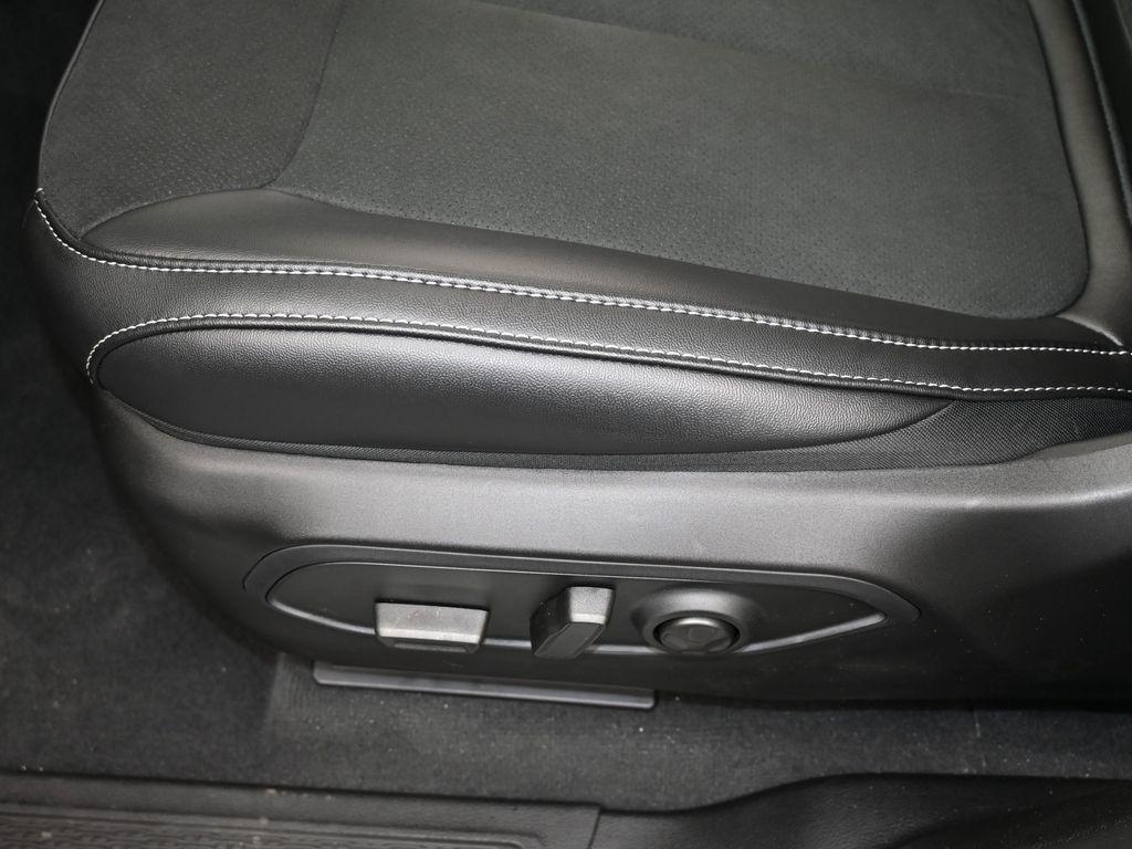 used 2024 Jeep Grand Cherokee L car, priced at $38,995