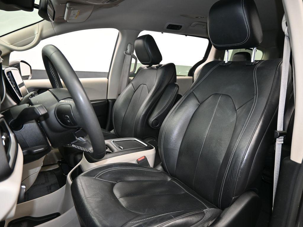 used 2022 Chrysler Pacifica car, priced at $16,994