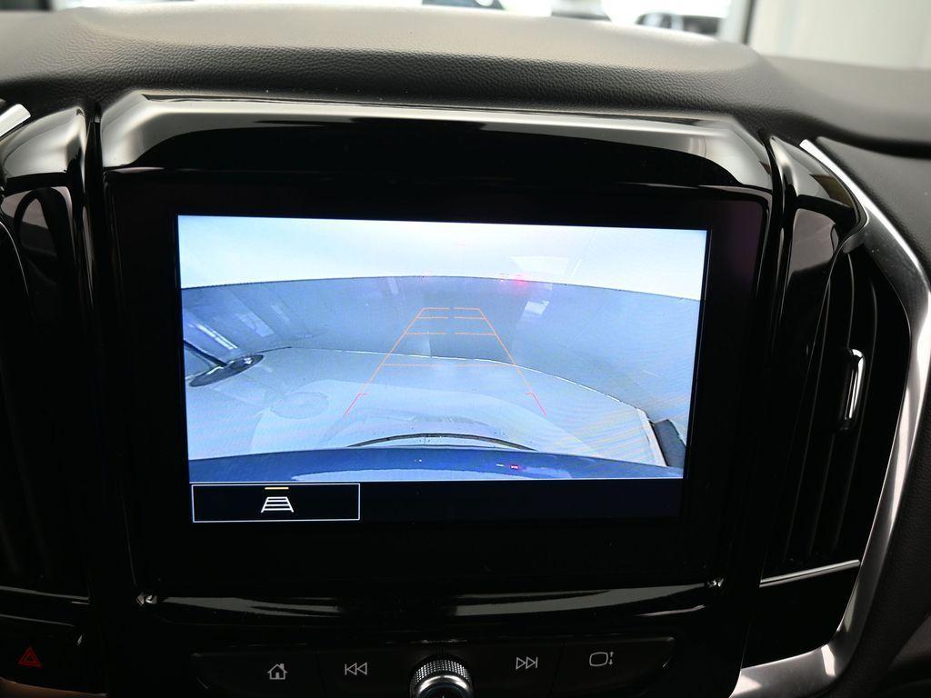 used 2022 Chevrolet Traverse car, priced at $27,991