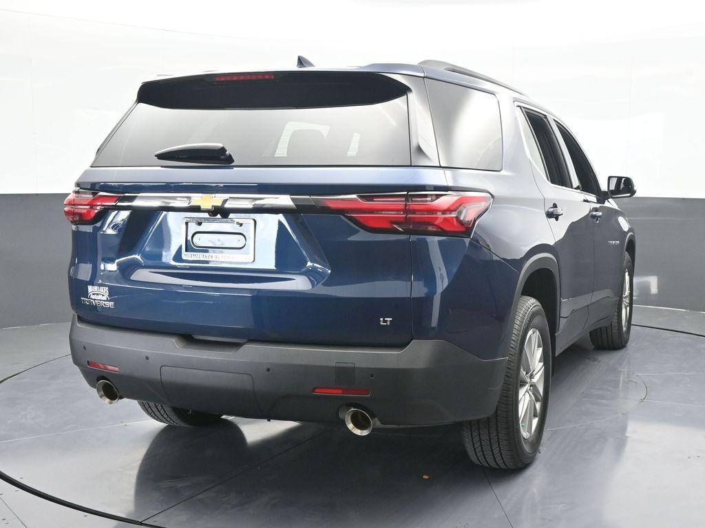 used 2022 Chevrolet Traverse car, priced at $27,991