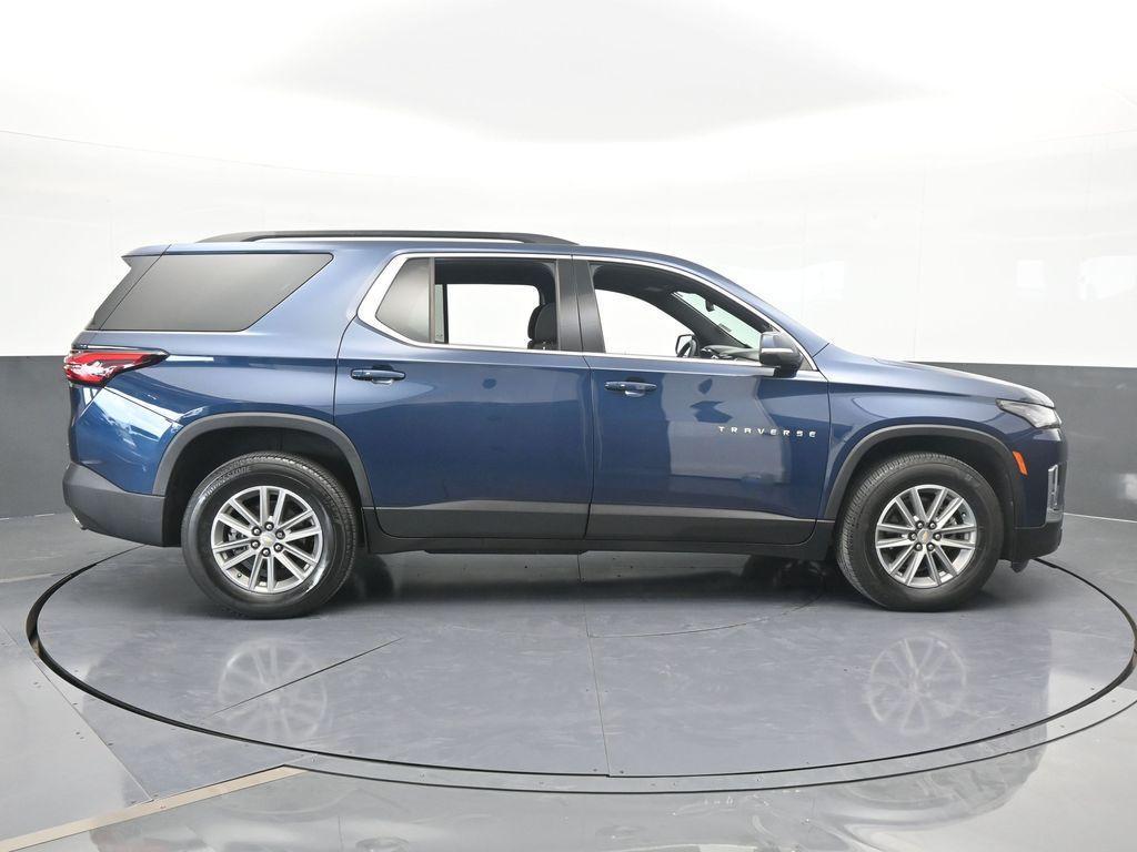 used 2022 Chevrolet Traverse car, priced at $27,991