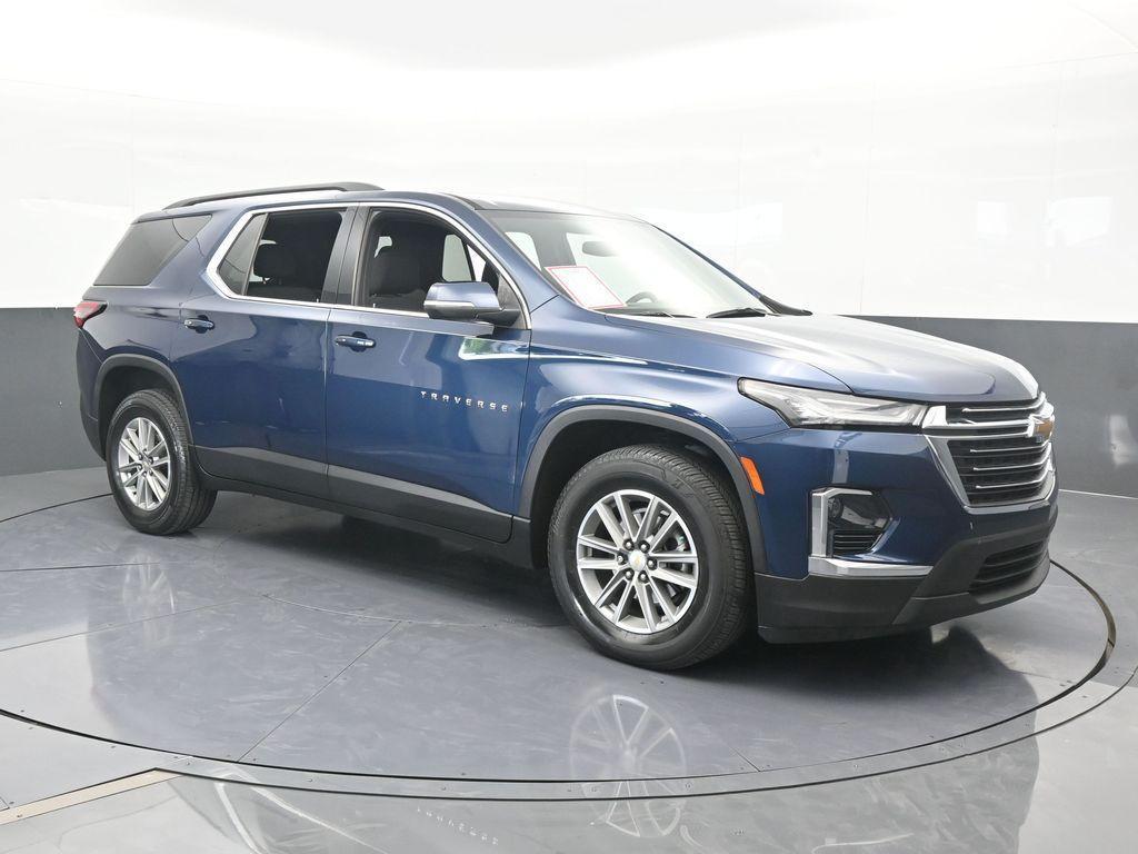 used 2022 Chevrolet Traverse car, priced at $27,991