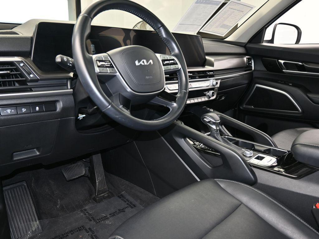 used 2023 Kia Telluride car, priced at $31,698