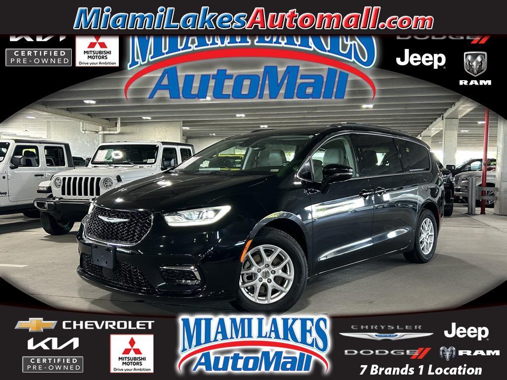 used 2021 Chrysler Pacifica car, priced at $17,996