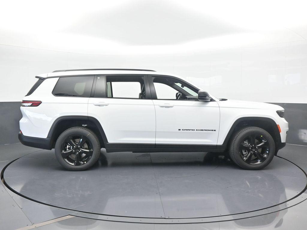 new 2025 Jeep Grand Cherokee L car