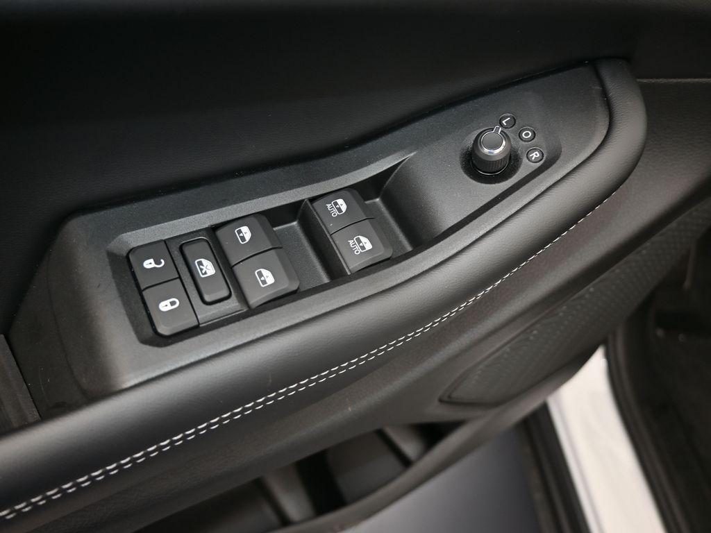 new 2025 Jeep Grand Cherokee L car