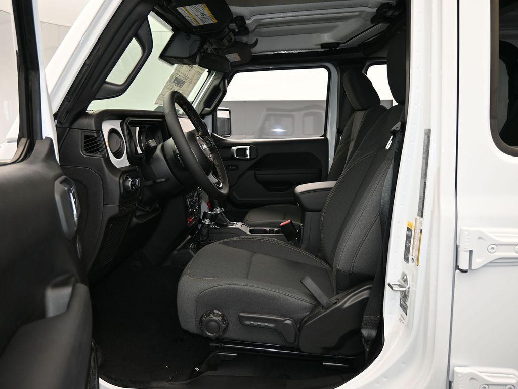 new 2024 Jeep Gladiator car, priced at $40,309