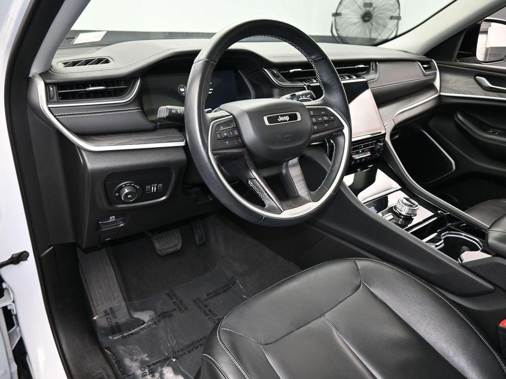 used 2021 Jeep Grand Cherokee L car, priced at $30,995