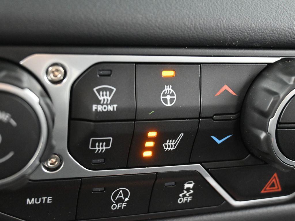 new 2025 Jeep Wrangler car