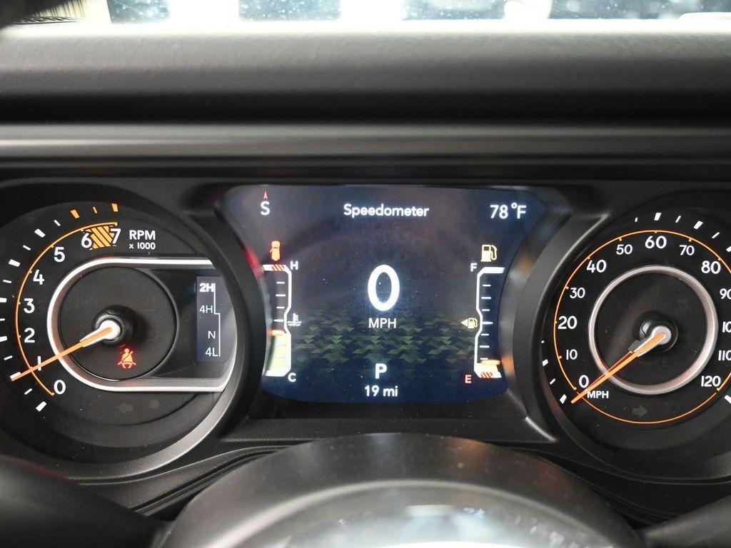 new 2025 Jeep Wrangler car