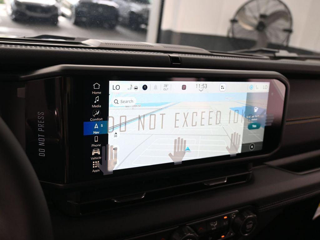 new 2025 Jeep Wrangler car