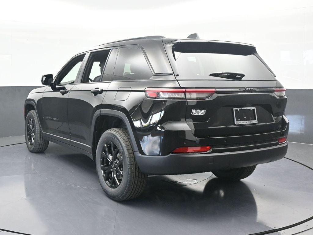 new 2025 Jeep Grand Cherokee car