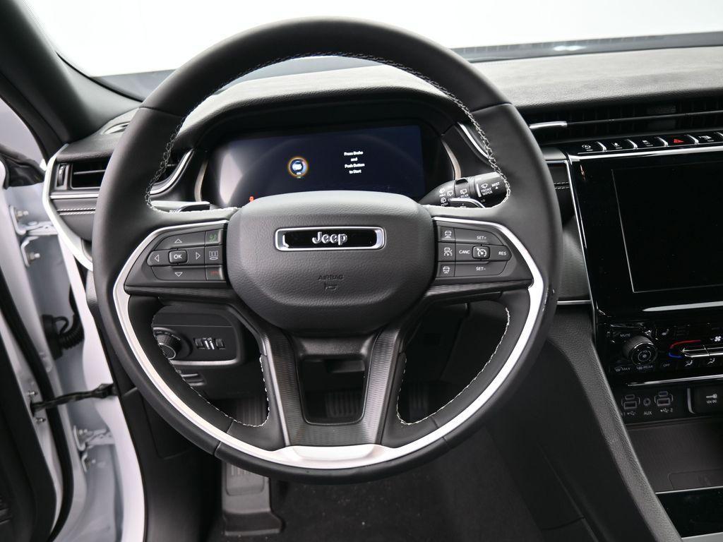 new 2024 Jeep Grand Cherokee L car, priced at $42,789
