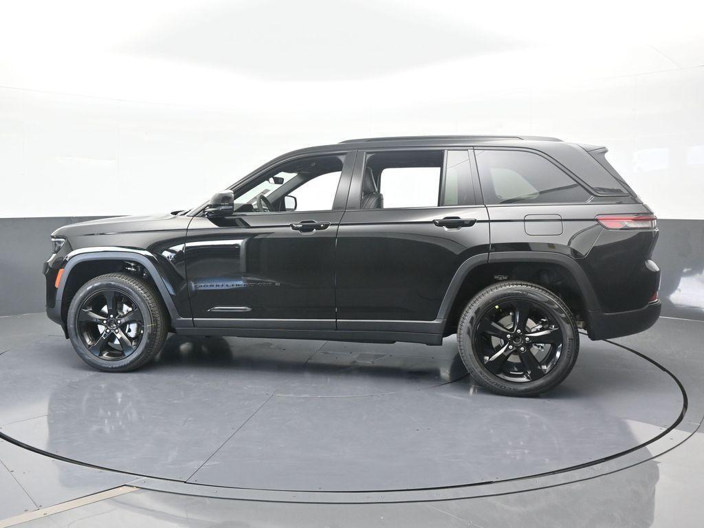 new 2025 Jeep Grand Cherokee car