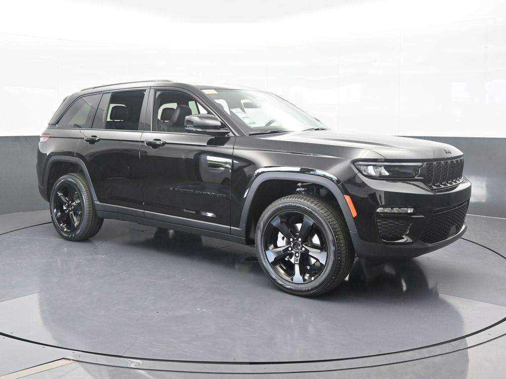 new 2025 Jeep Grand Cherokee car