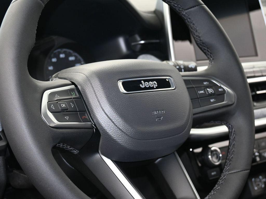 new 2025 Jeep Compass car, priced at $28,701