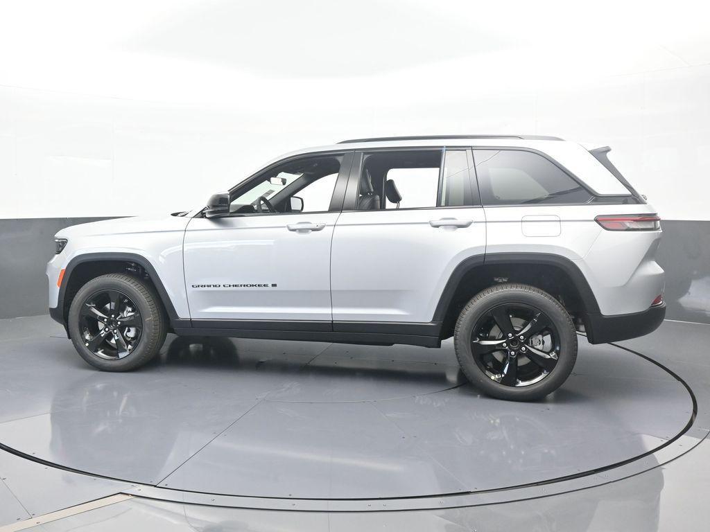 new 2025 Jeep Grand Cherokee car