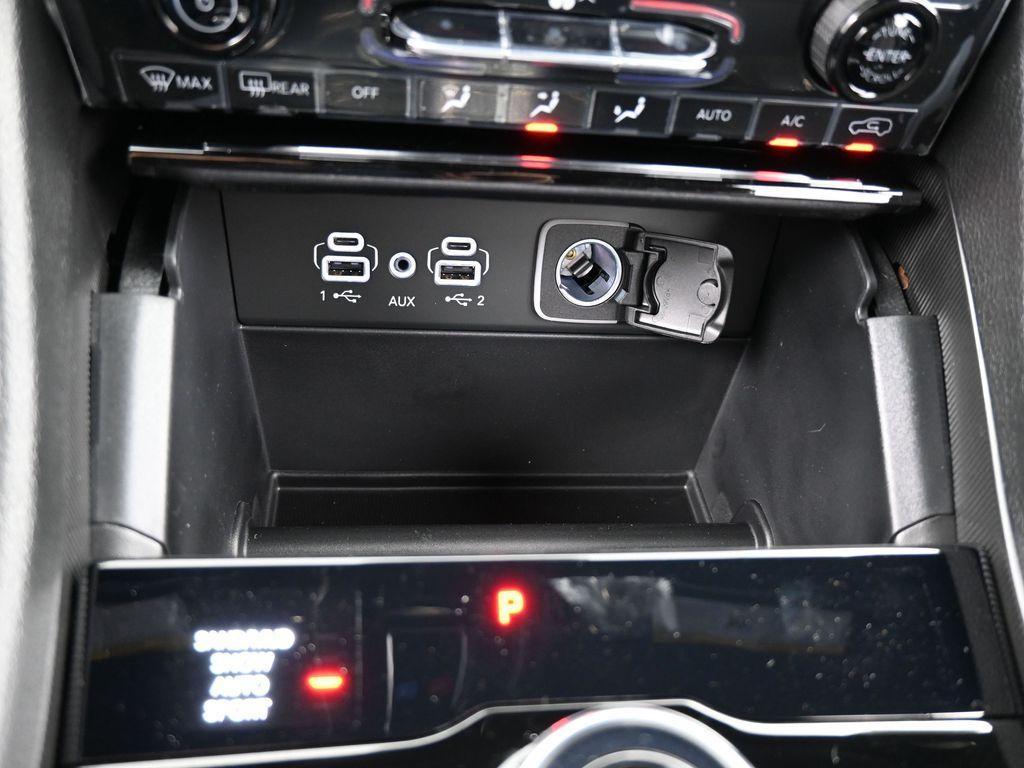 new 2025 Jeep Grand Cherokee car