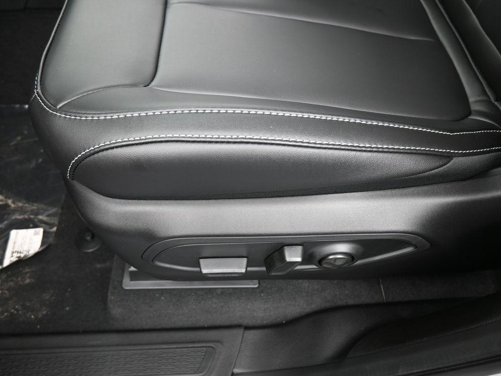 new 2025 Jeep Grand Cherokee car