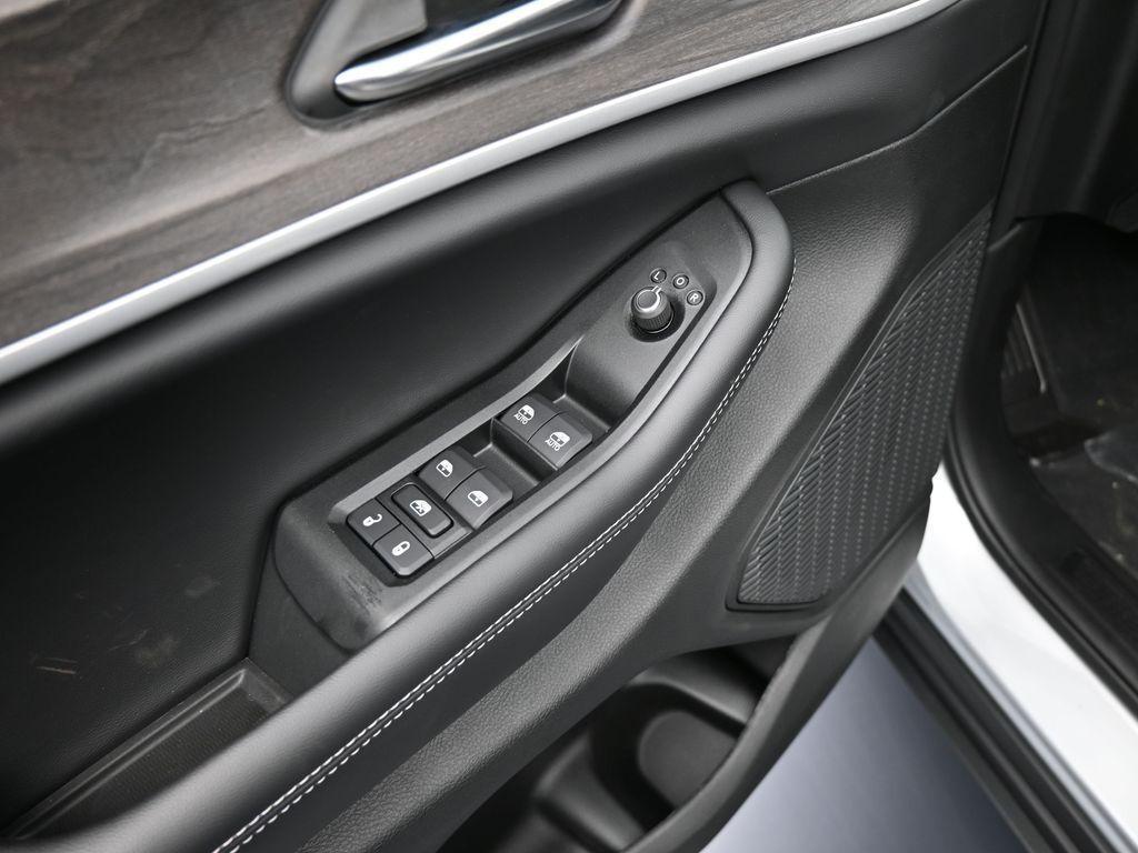 new 2025 Jeep Grand Cherokee car