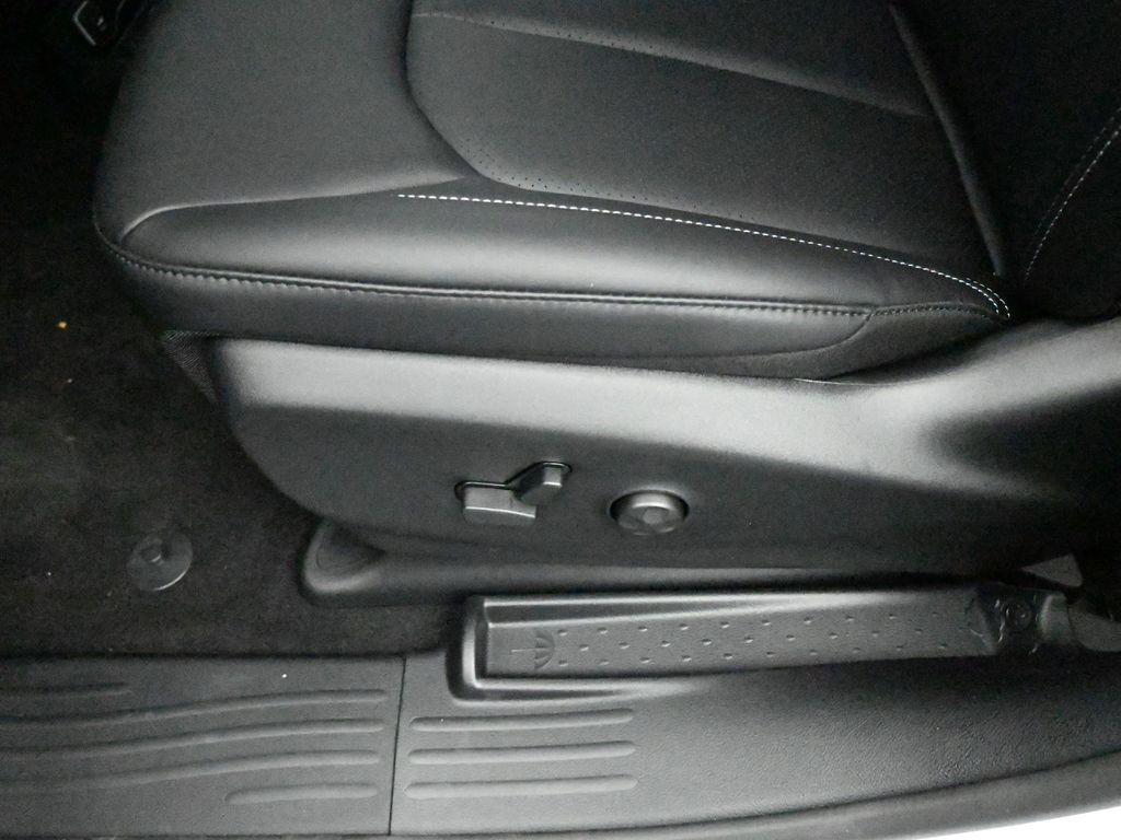 new 2025 Chrysler Pacifica car