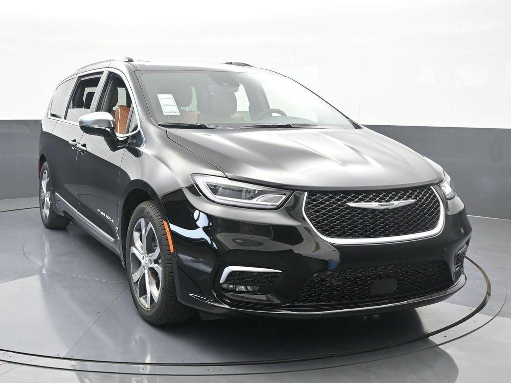 new 2026 Chrysler Pacifica car, priced at $55,565