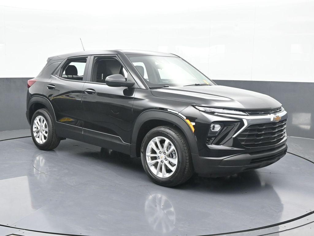 used 2025 Chevrolet TrailBlazer car, priced at $23,375