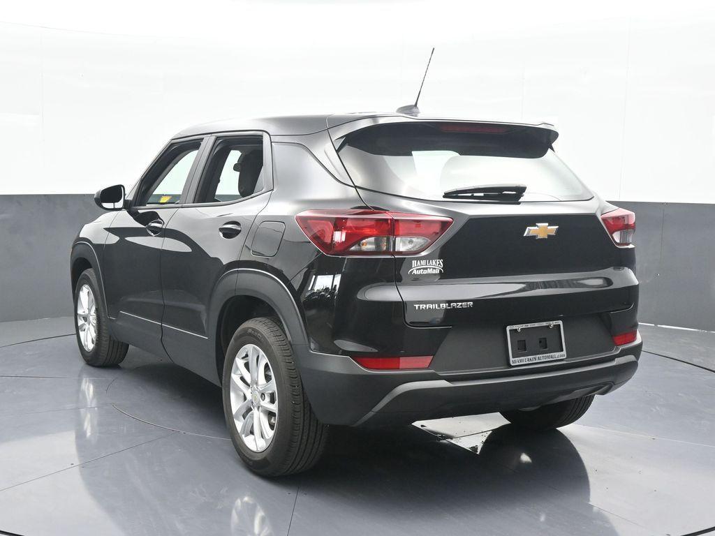 used 2025 Chevrolet TrailBlazer car, priced at $23,375