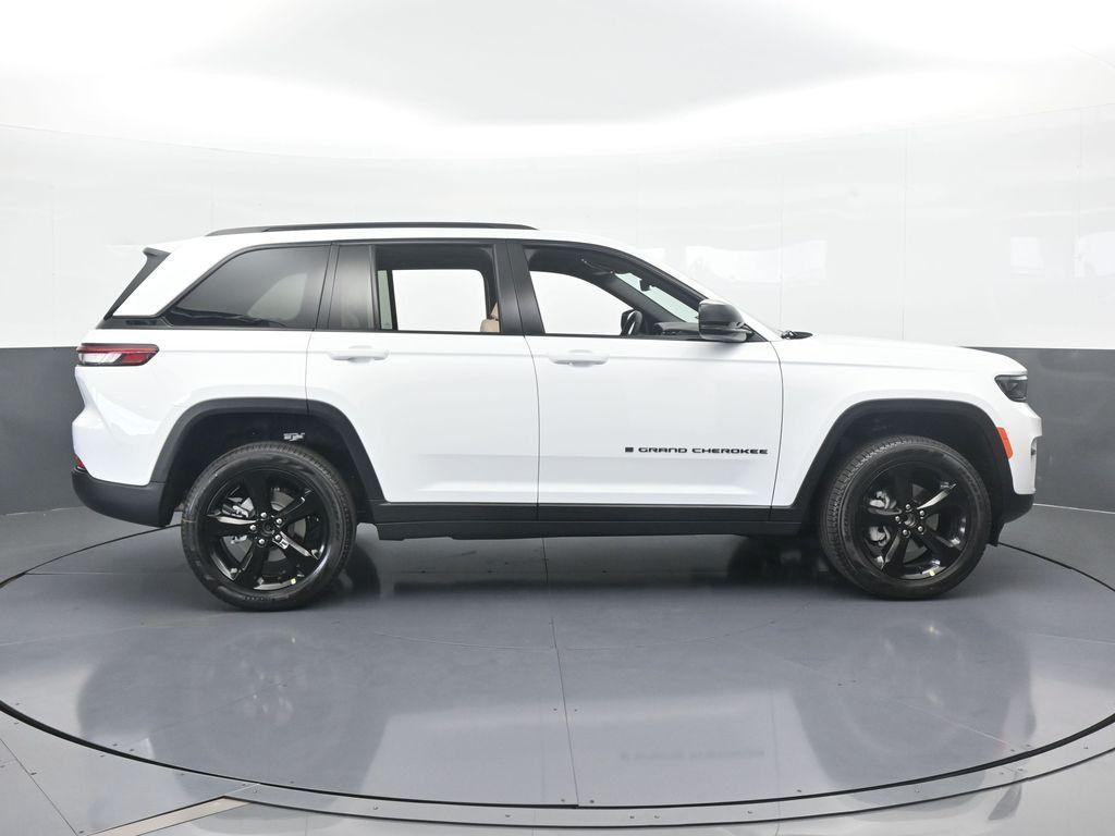 new 2025 Jeep Grand Cherokee car