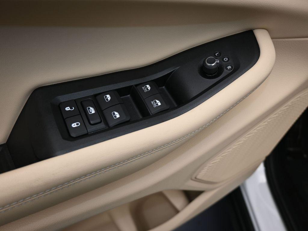 new 2025 Jeep Grand Cherokee car