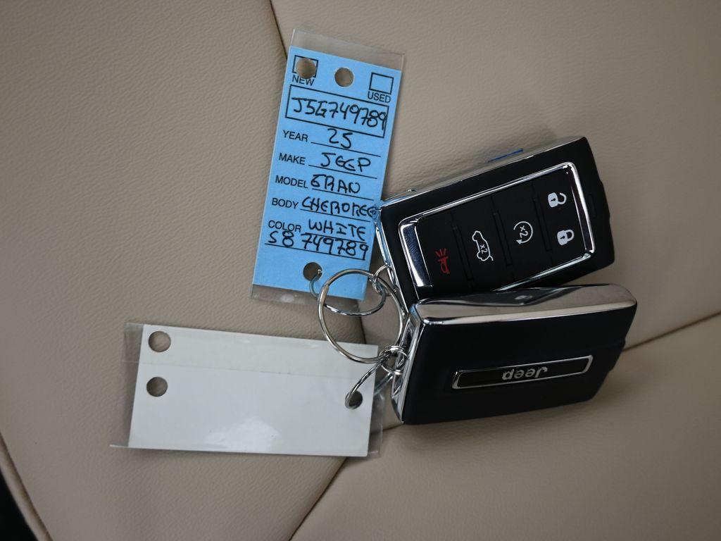 new 2025 Jeep Grand Cherokee car