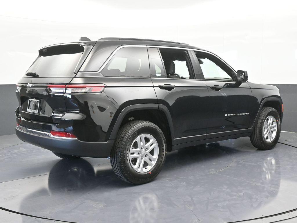 new 2025 Jeep Grand Cherokee car, priced at $37,968