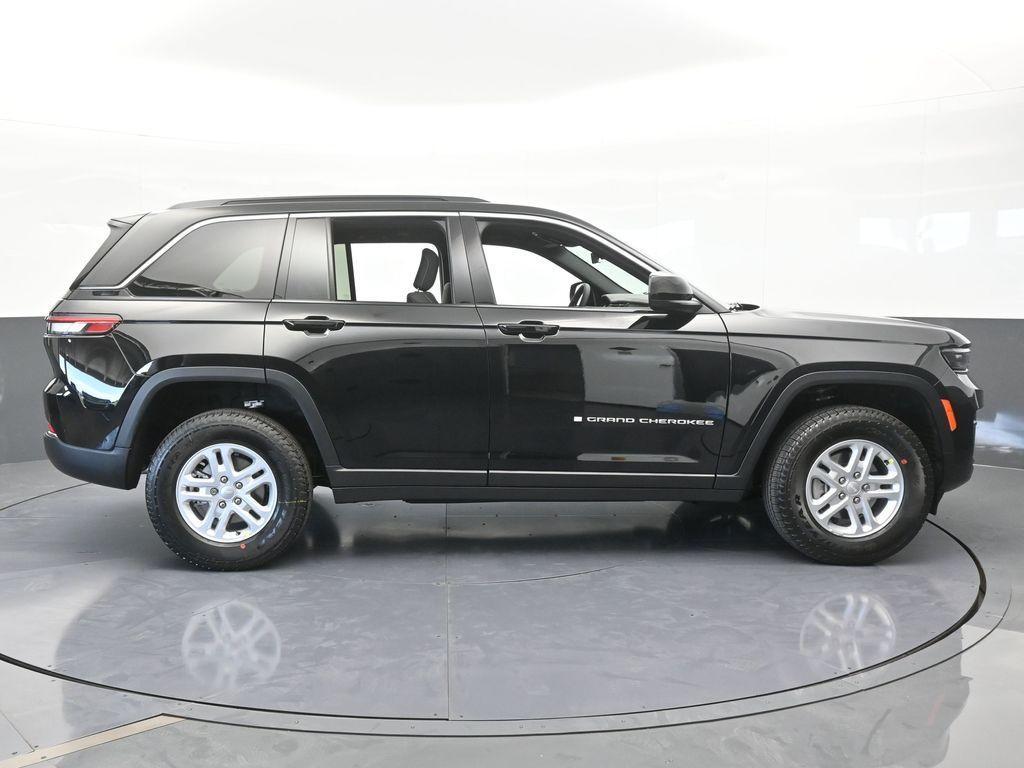 new 2025 Jeep Grand Cherokee car, priced at $37,968