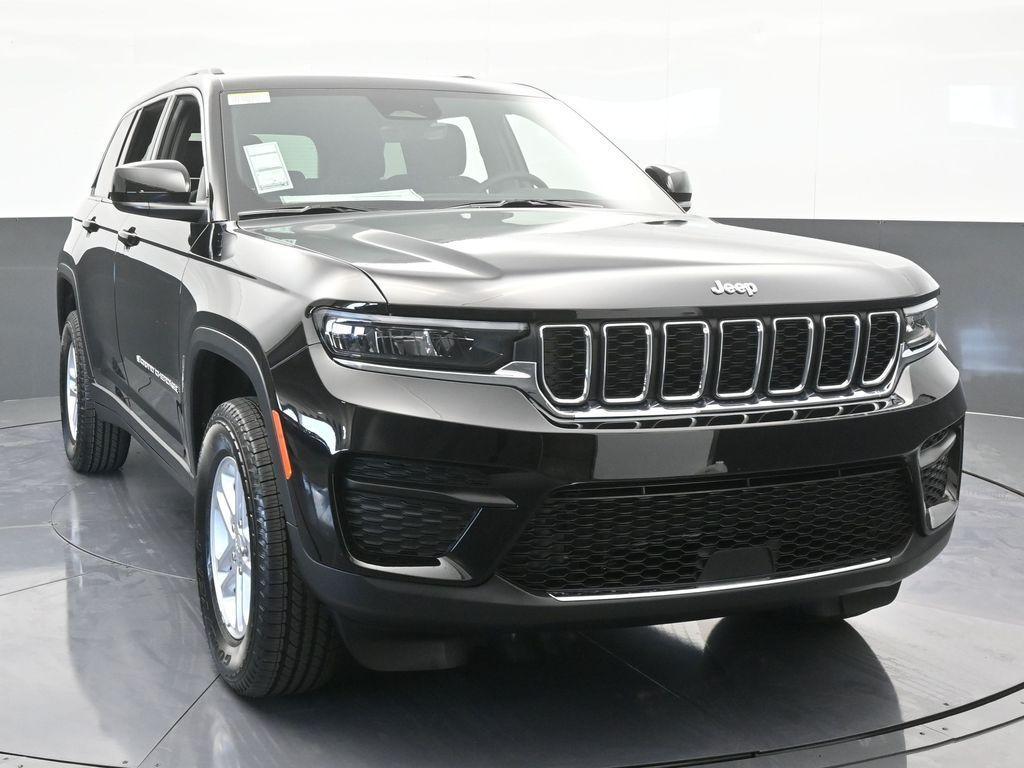 new 2025 Jeep Grand Cherokee car, priced at $37,968