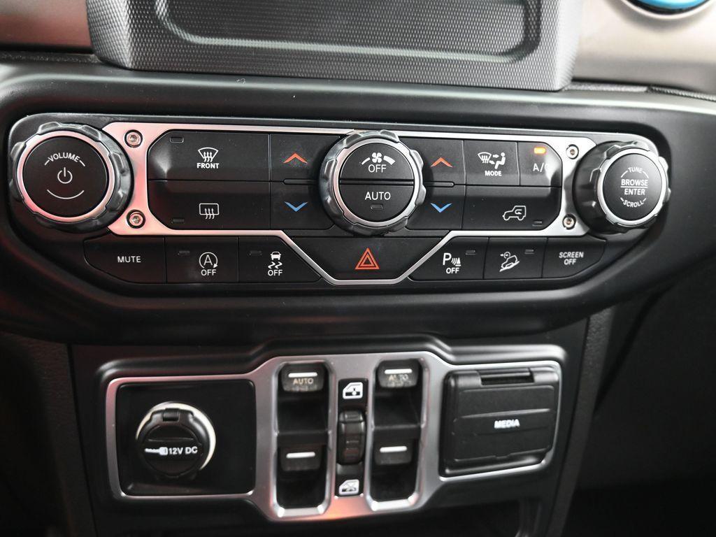 used 2019 Jeep Wrangler Unlimited car, priced at $23,400