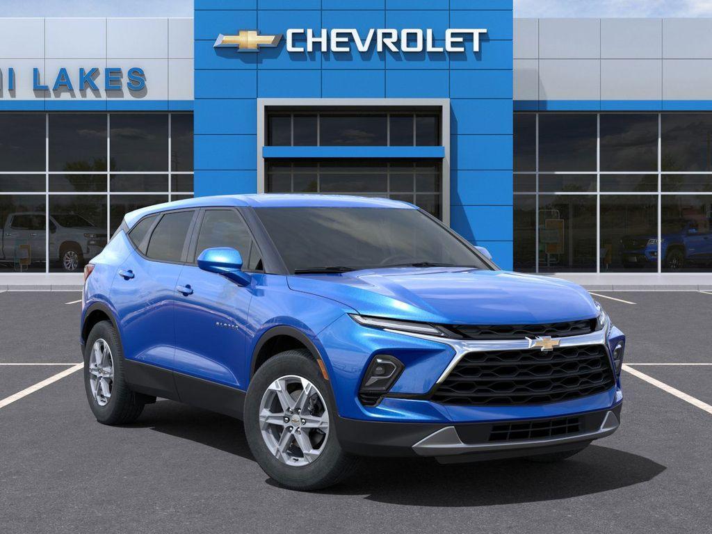 new 2025 Chevrolet Blazer car, priced at $29,295