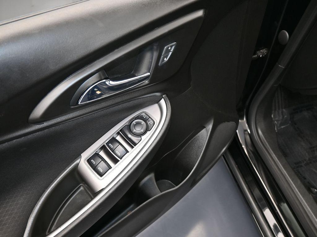 used 2020 Chevrolet Malibu car, priced at $15,995