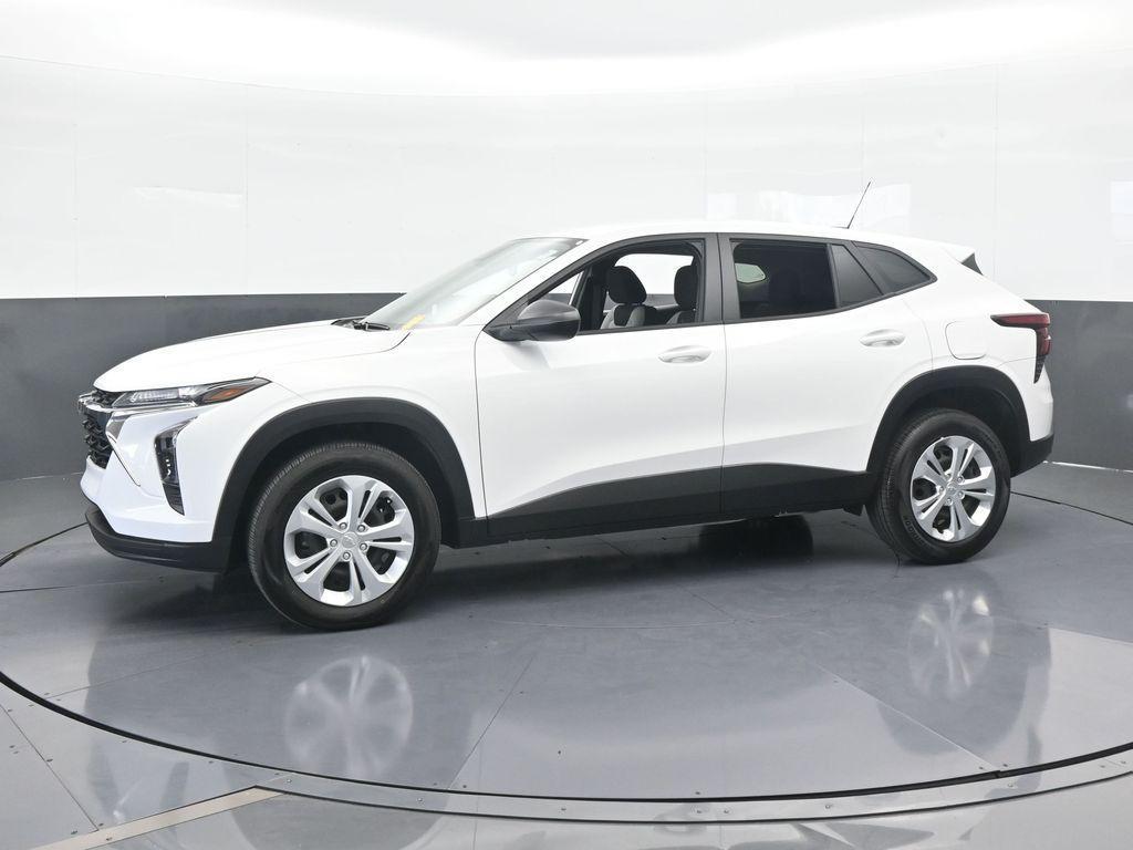 used 2025 Chevrolet Trax car, priced at $19,991