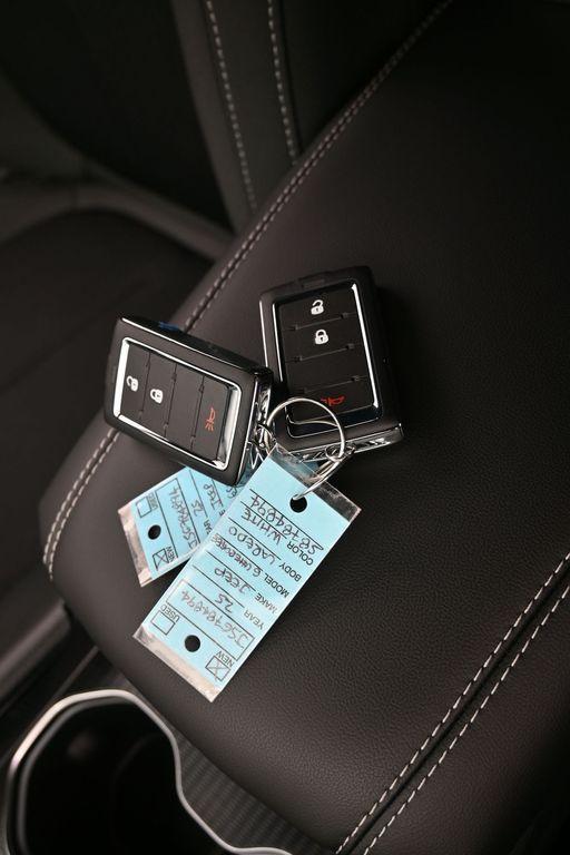 new 2025 Jeep Grand Cherokee car