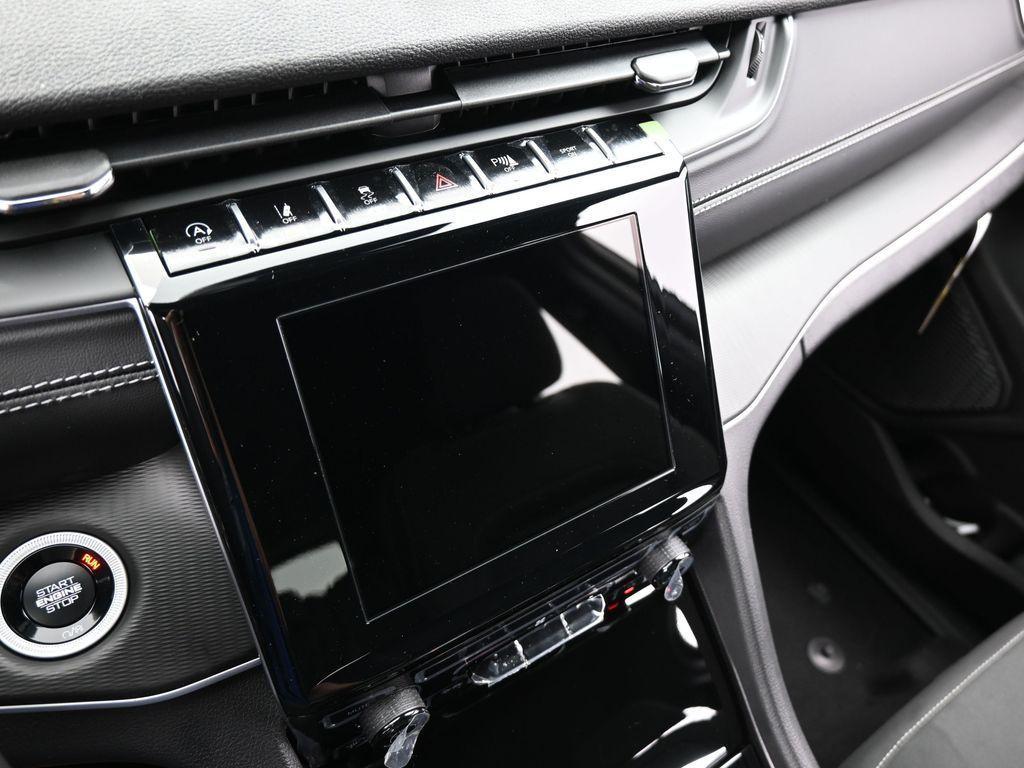 new 2025 Jeep Grand Cherokee car