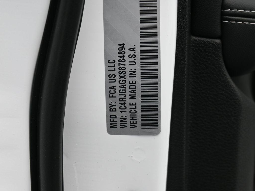 new 2025 Jeep Grand Cherokee car