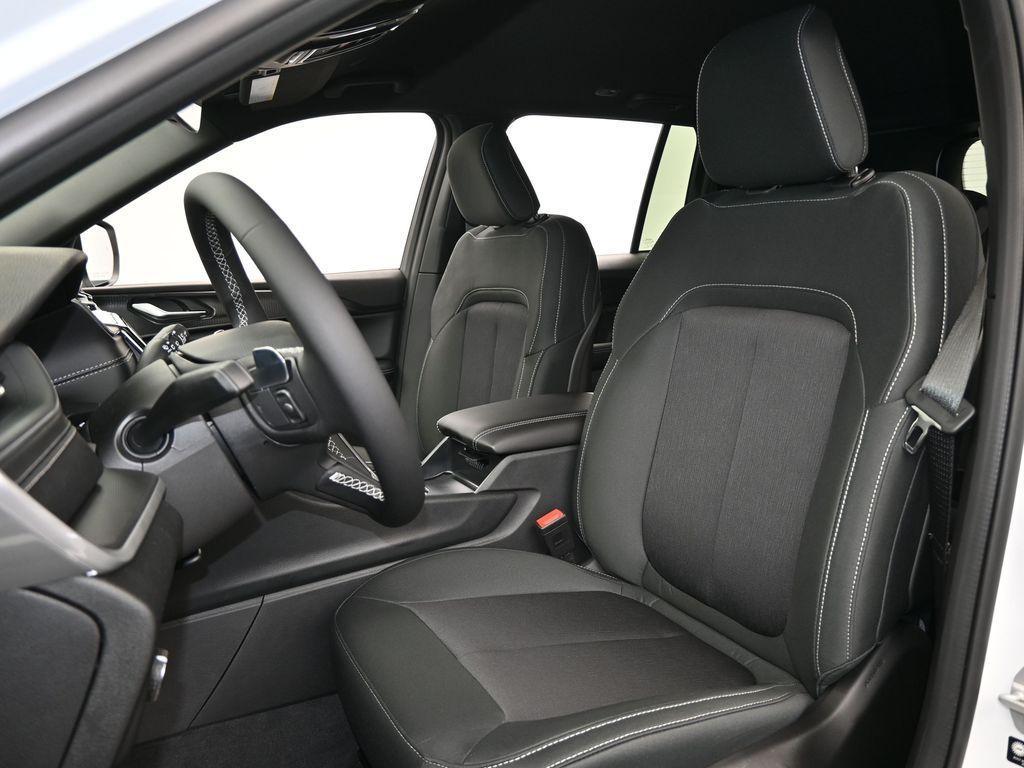 new 2025 Jeep Grand Cherokee car