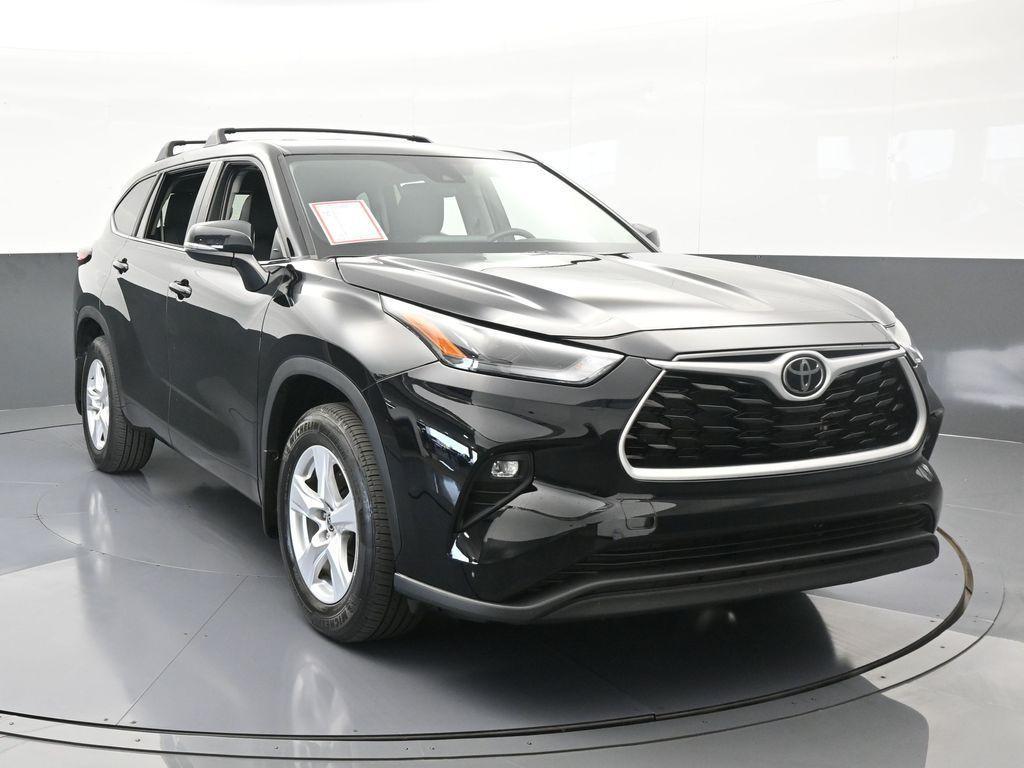 used 2024 Toyota Highlander car, priced at $36,698